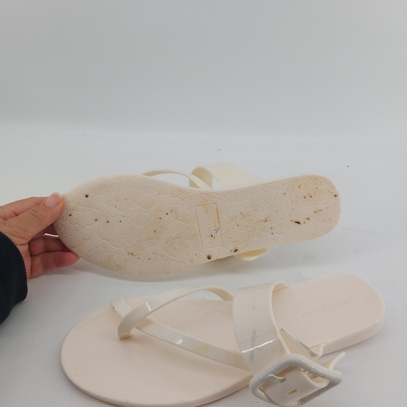 Veronica Beard Salva Jelly Strappy Flip Flop Flat Sandals White US 8 - Picture 8 of 8